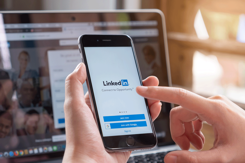 Pubblicare su LinkedIn con il multiposting di Performa Recruit